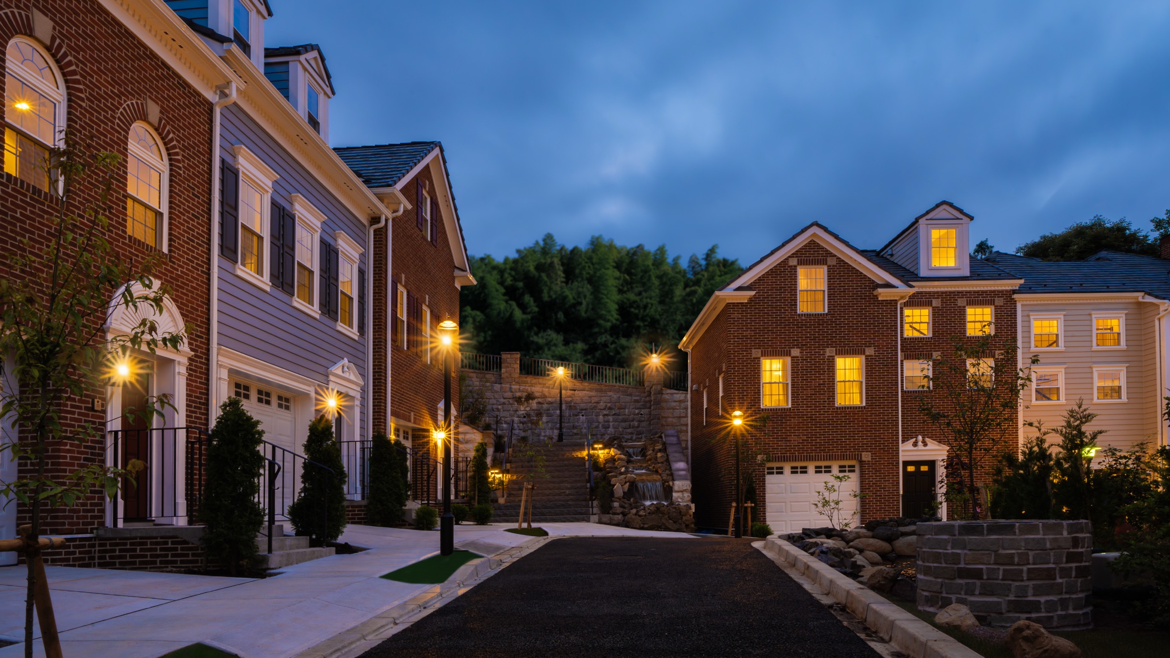 3C Cedar Creek Community 街並み夜景